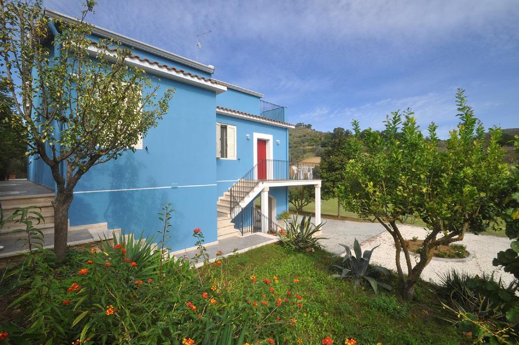 Appartamento La Casa Blu Mirabella Imbaccari Esterno foto